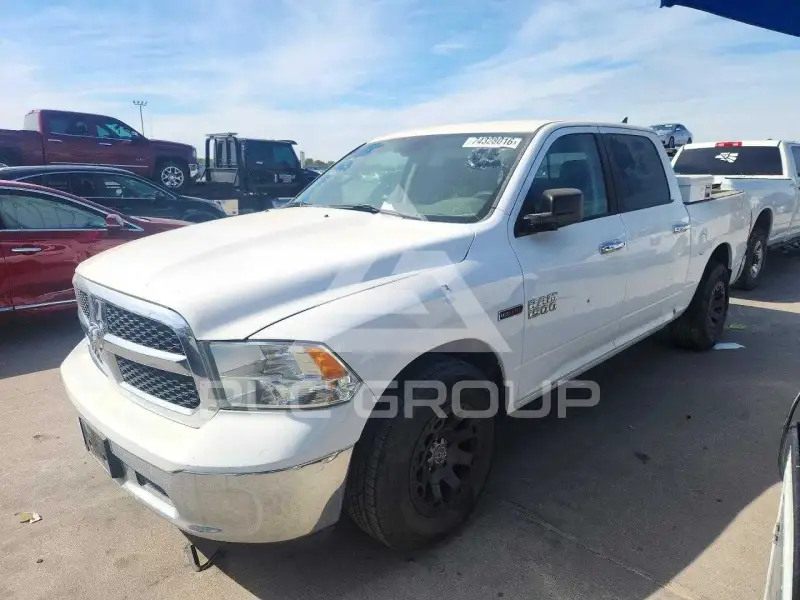 2014 RAM 1500 photo