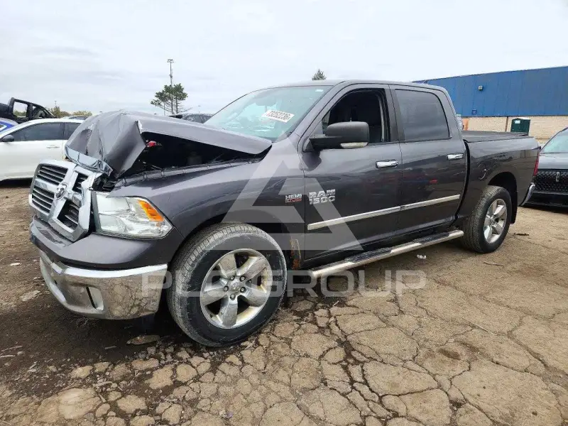 2014 RAM 1500 photo