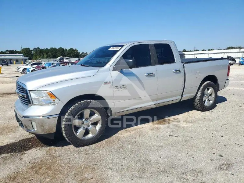2014 RAM 1500 photo