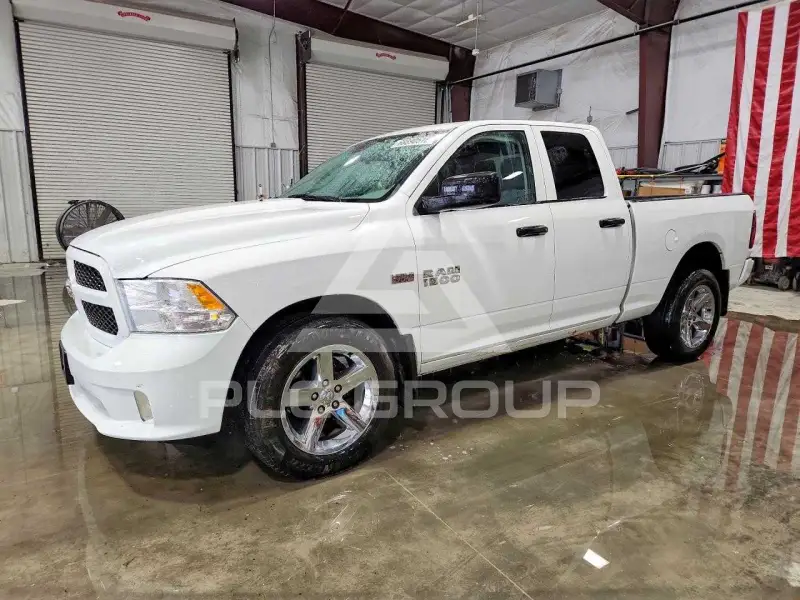 2014 RAM 1500 photo