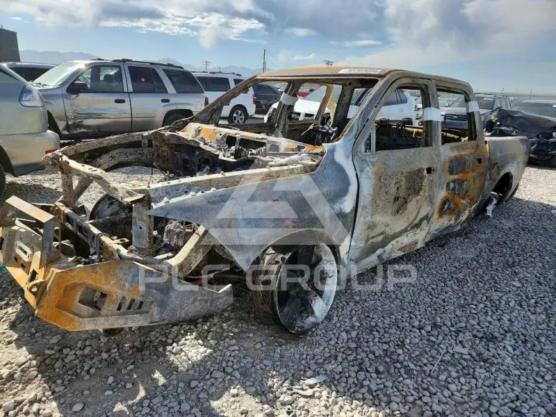 2014 RAM 1500 photo