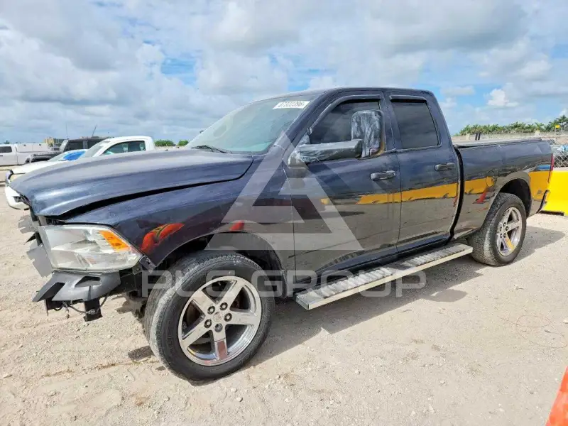 2014 RAM 1500 photo