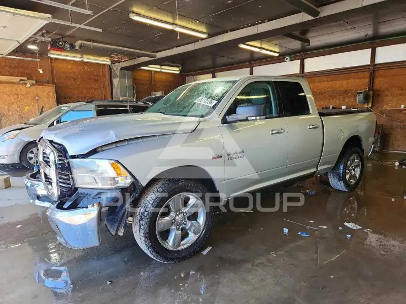2014 RAM 1500 photo