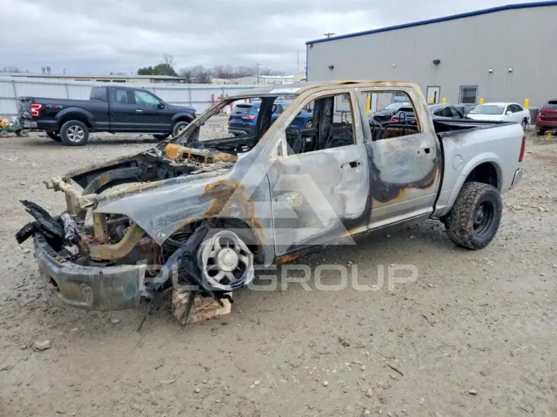 2014 RAM 1500 photo