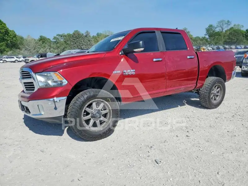 2014 RAM 1500 photo