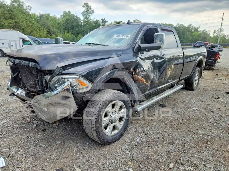 2014 RAM 2500 photo