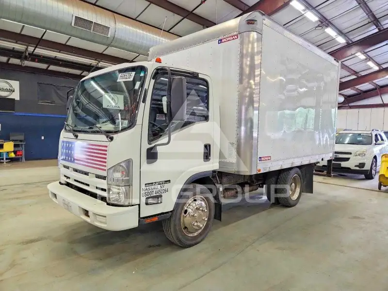 2014 Isuzu NPR фото