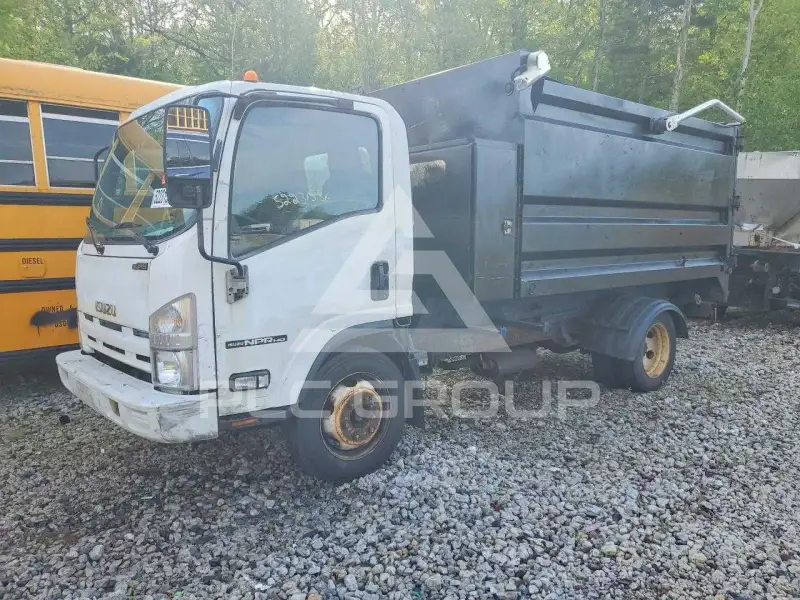 2014 Isuzu NPR фото