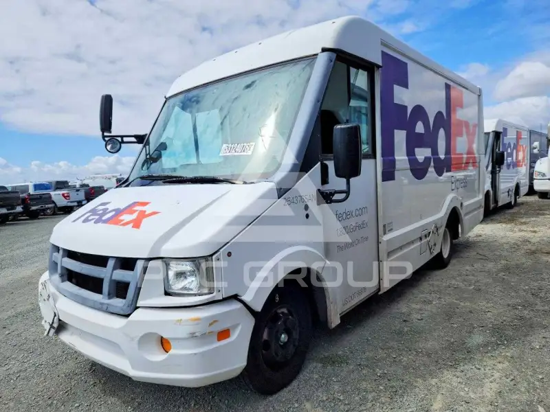 2014 Isuzu NPR фото
