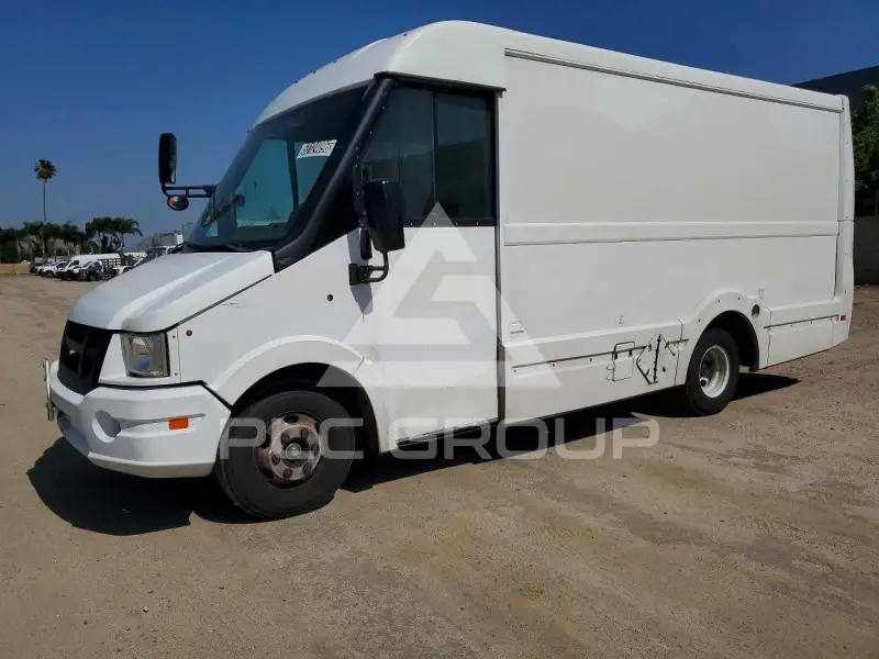2014 Isuzu NPR photo