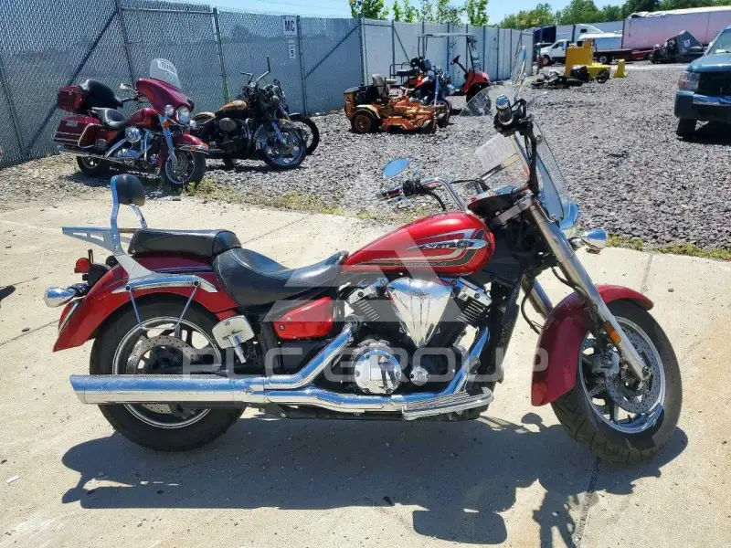 2014 Yamaha XVS1100 фото