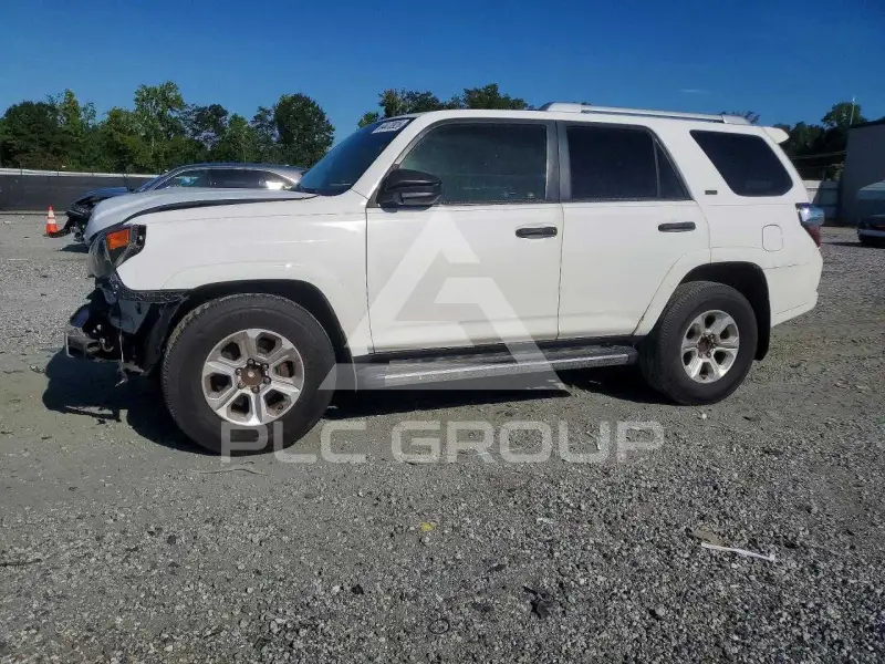2014 Toyota 4 RUNNER photo
