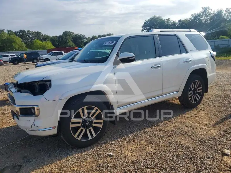 2014 Toyota 4 RUNNER photo