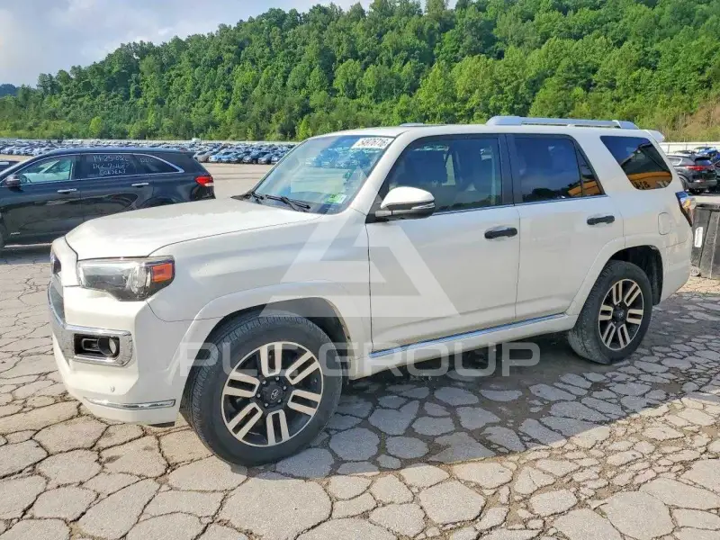 2014 Toyota 4 RUNNER photo