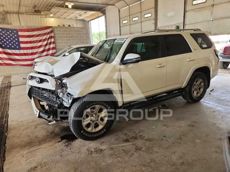 2014 Toyota 4 RUNNER photo