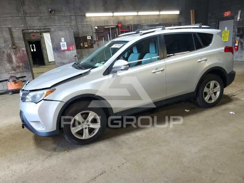 2014 Toyota RAV4 photo