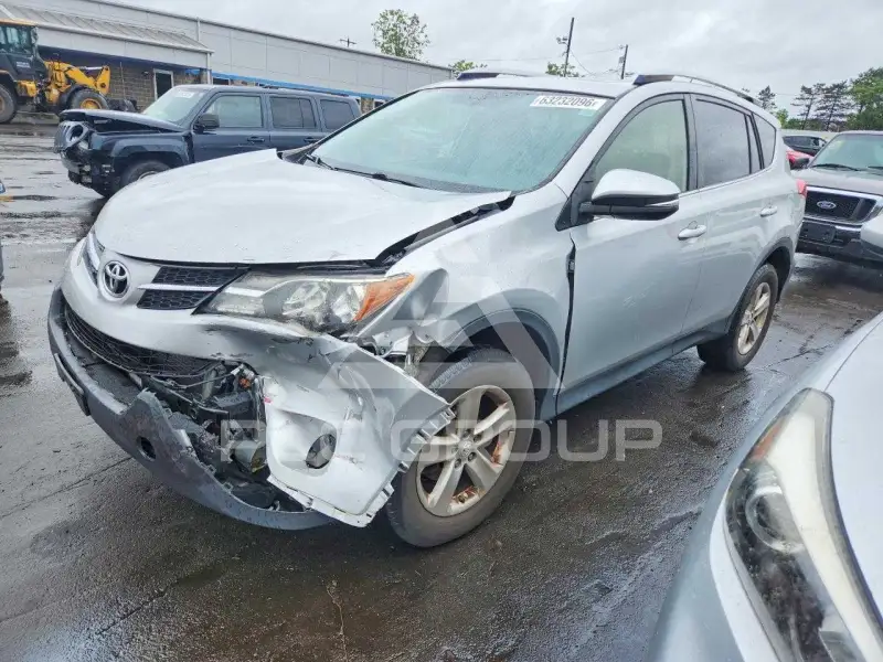2014 Toyota RAV4 photo