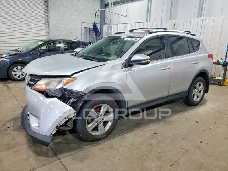 2014 Toyota RAV4 photo