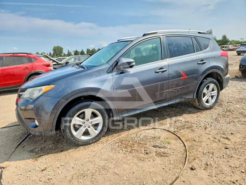 2014 Toyota RAV4 фото