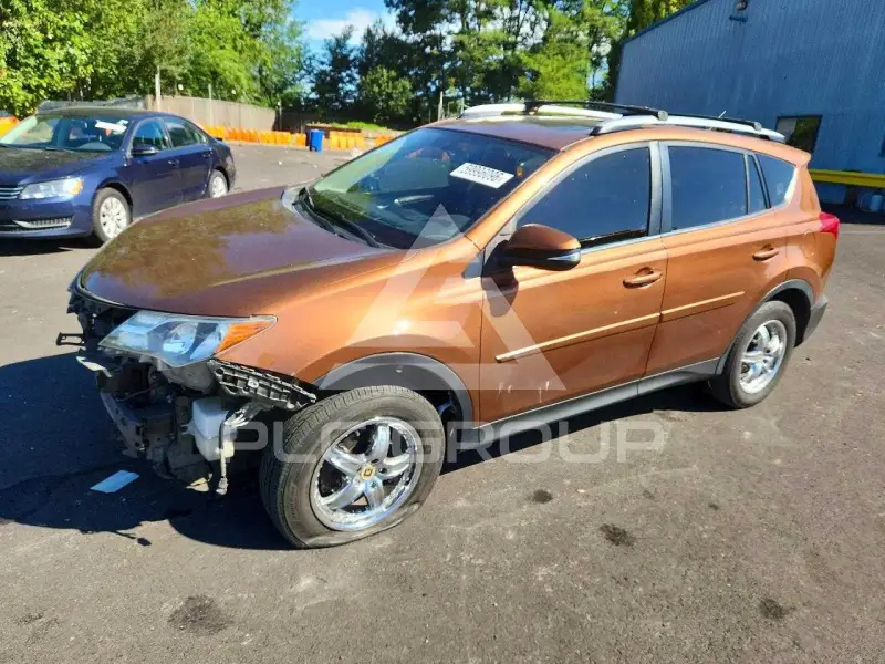 2014 Toyota RAV4 фото