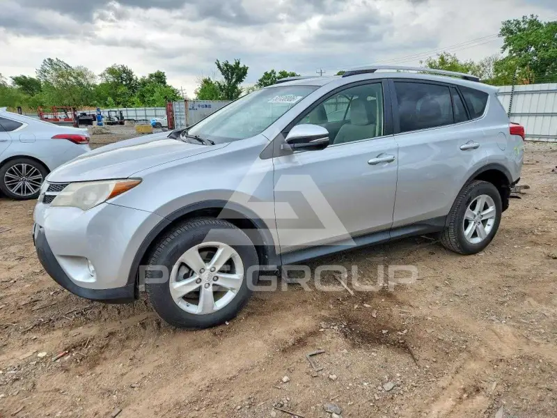 2014 Toyota RAV4 фото