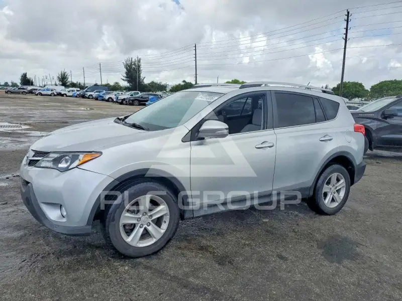 2014 Toyota RAV4 фото