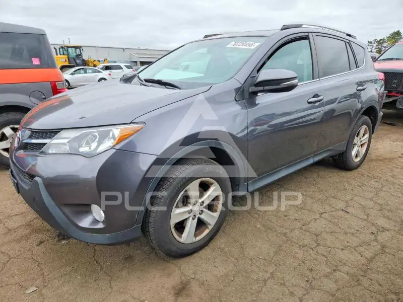 2014 Toyota RAV4 фото