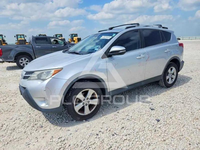 2014 Toyota RAV4 фото