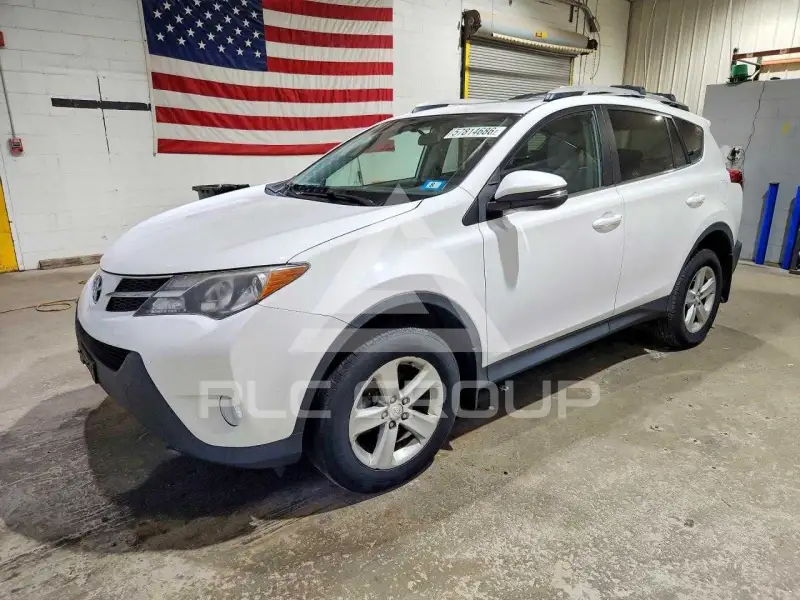 2014 Toyota RAV4 photo