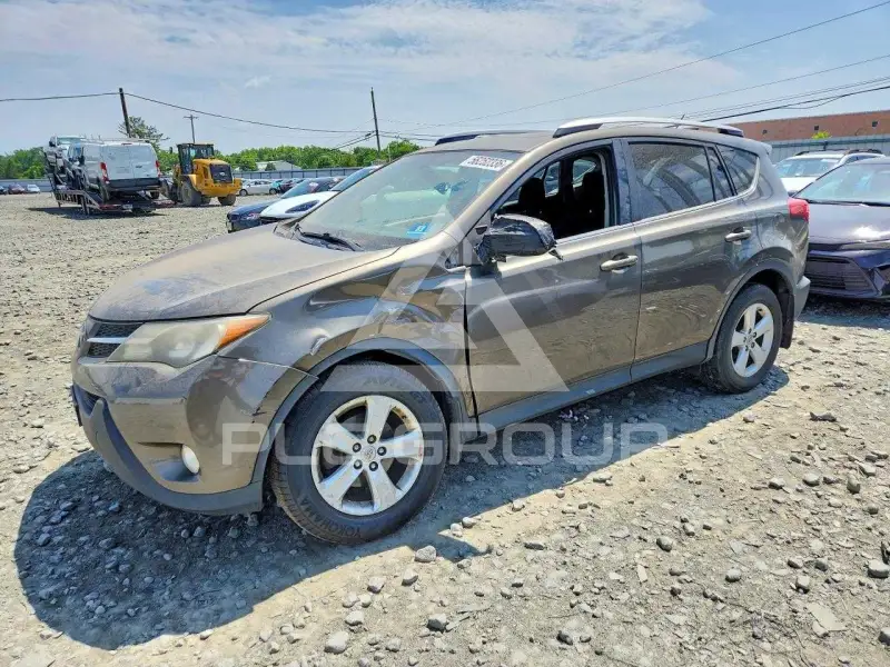 2014 Toyota RAV4 photo