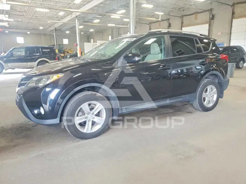 2014 Toyota RAV4 фото