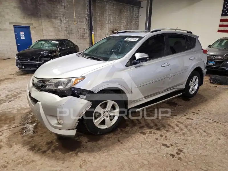 2014 Toyota RAV4 фото