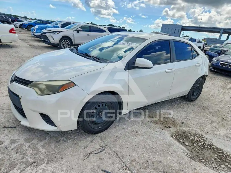 2014 Toyota COROLLA фото