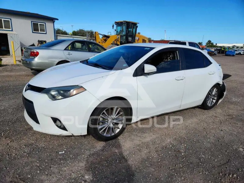 2014 Toyota COROLLA фото