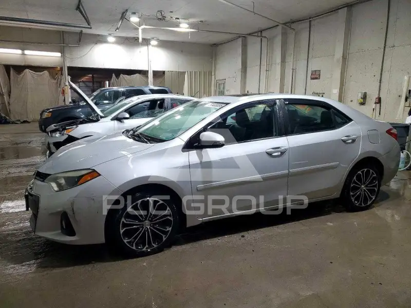 2014 Toyota COROLLA фото