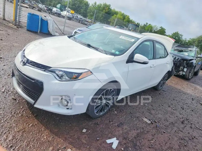 2014 Toyota COROLLA фото