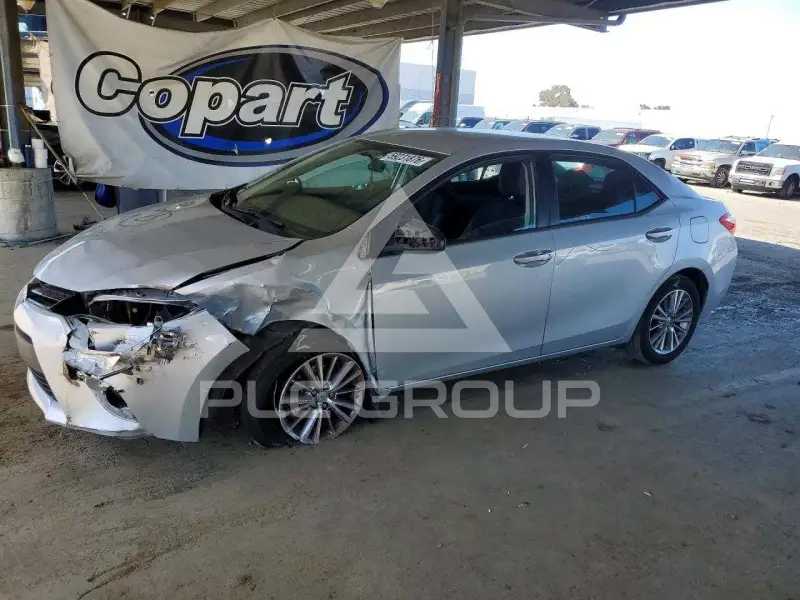 2014 Toyota COROLLA фото