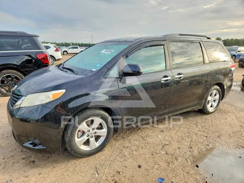 2014 Toyota SIENNA фото