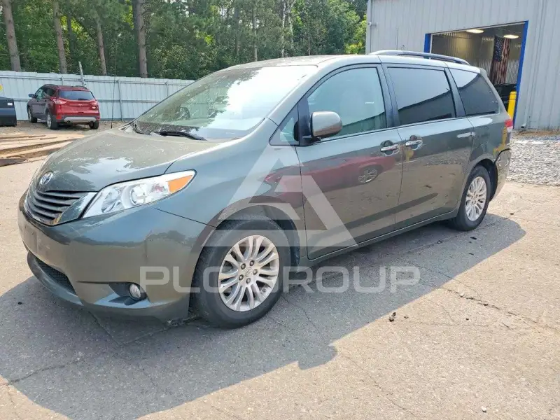 2014 Toyota SIENNA фото