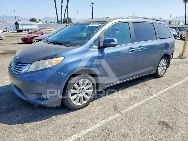 2014 Toyota SIENNA фото