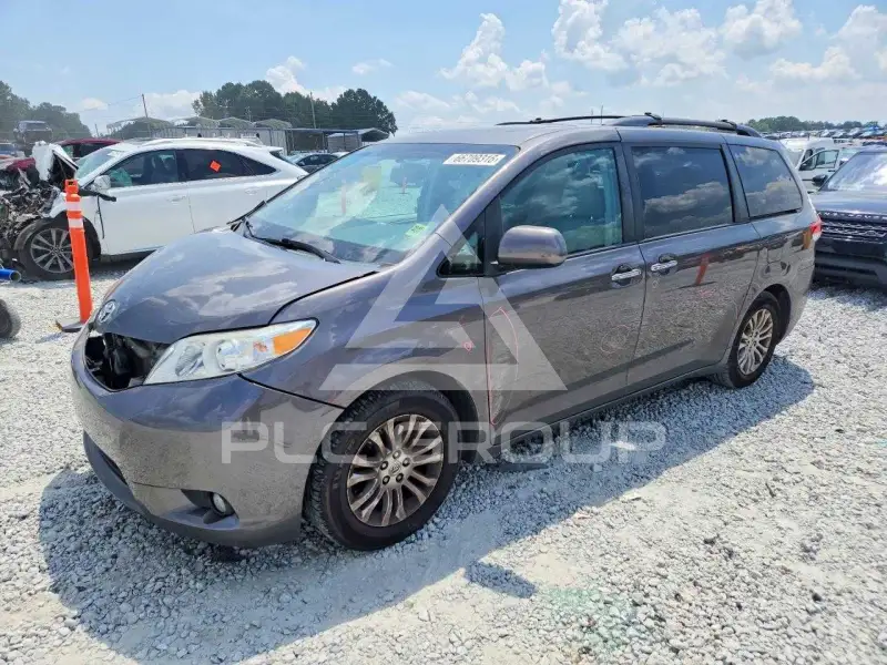 2014 Toyota SIENNA фото