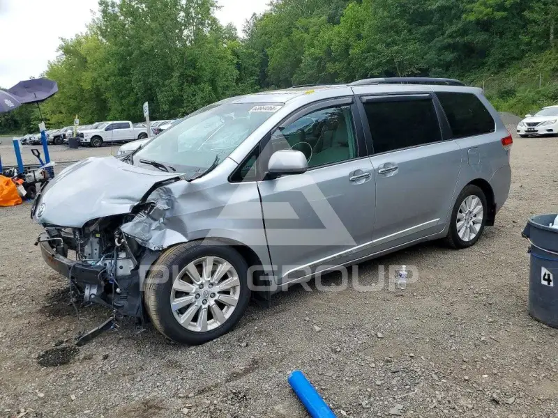 2014 Toyota SIENNA фото
