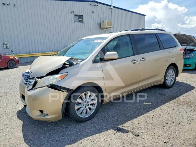 2014 Toyota SIENNA фото