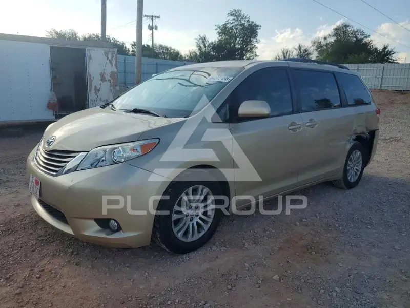 2014 Toyota SIENNA фото