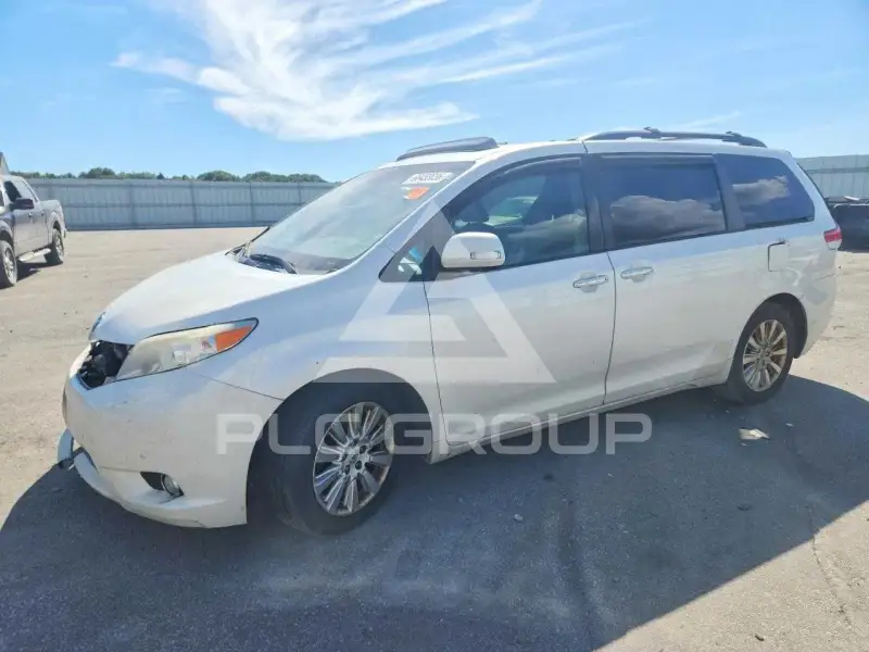 2014 Toyota SIENNA фото