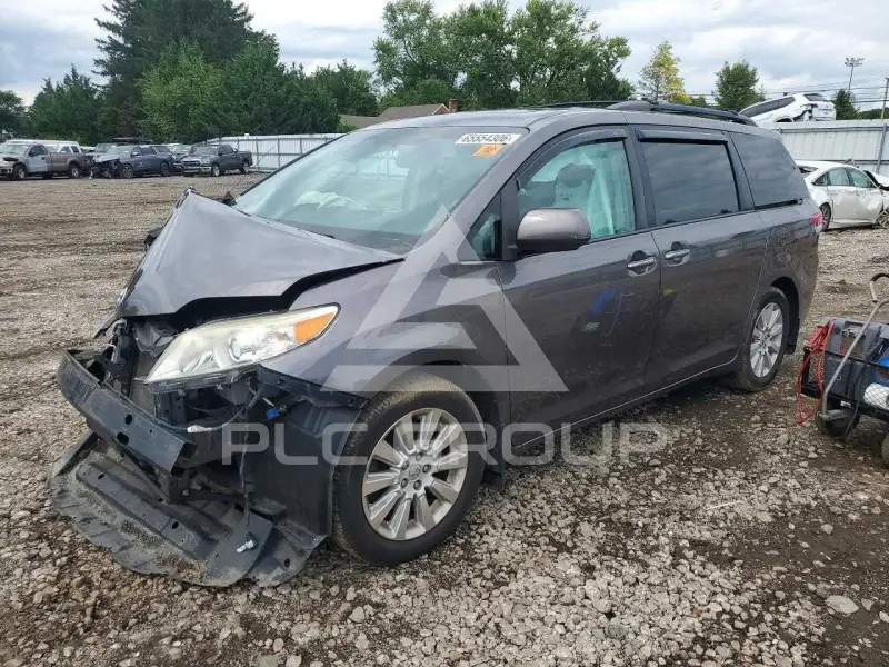 2014 Toyota SIENNA фото