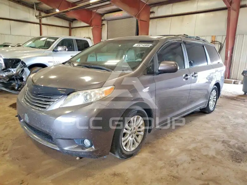 2014 Toyota SIENNA фото