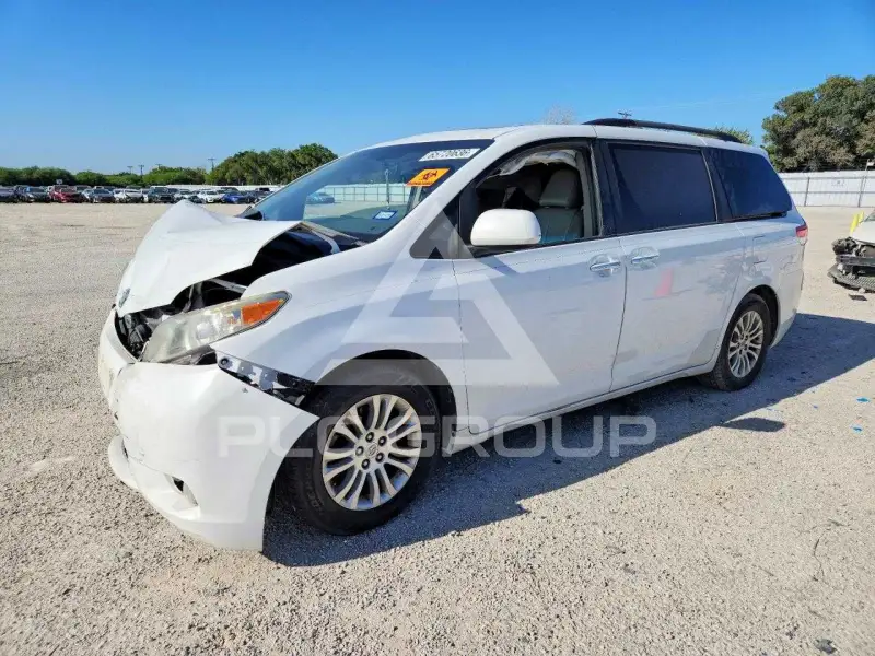 2014 Toyota SIENNA фото