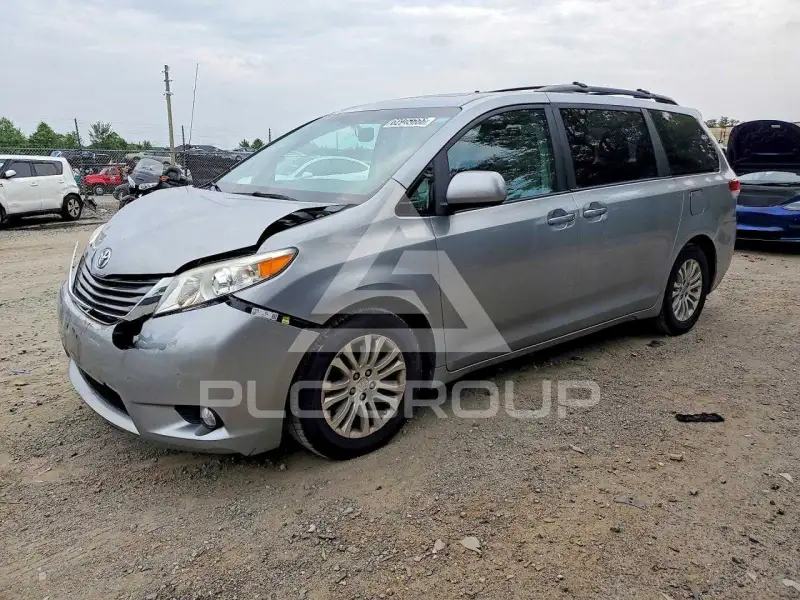 2014 Toyota SIENNA фото