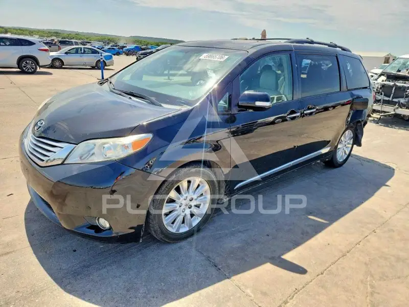 2014 Toyota SIENNA фото
